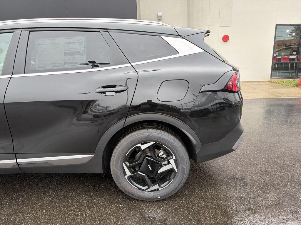 new 2026 Kia Sportage Hybrid car, priced at $33,295