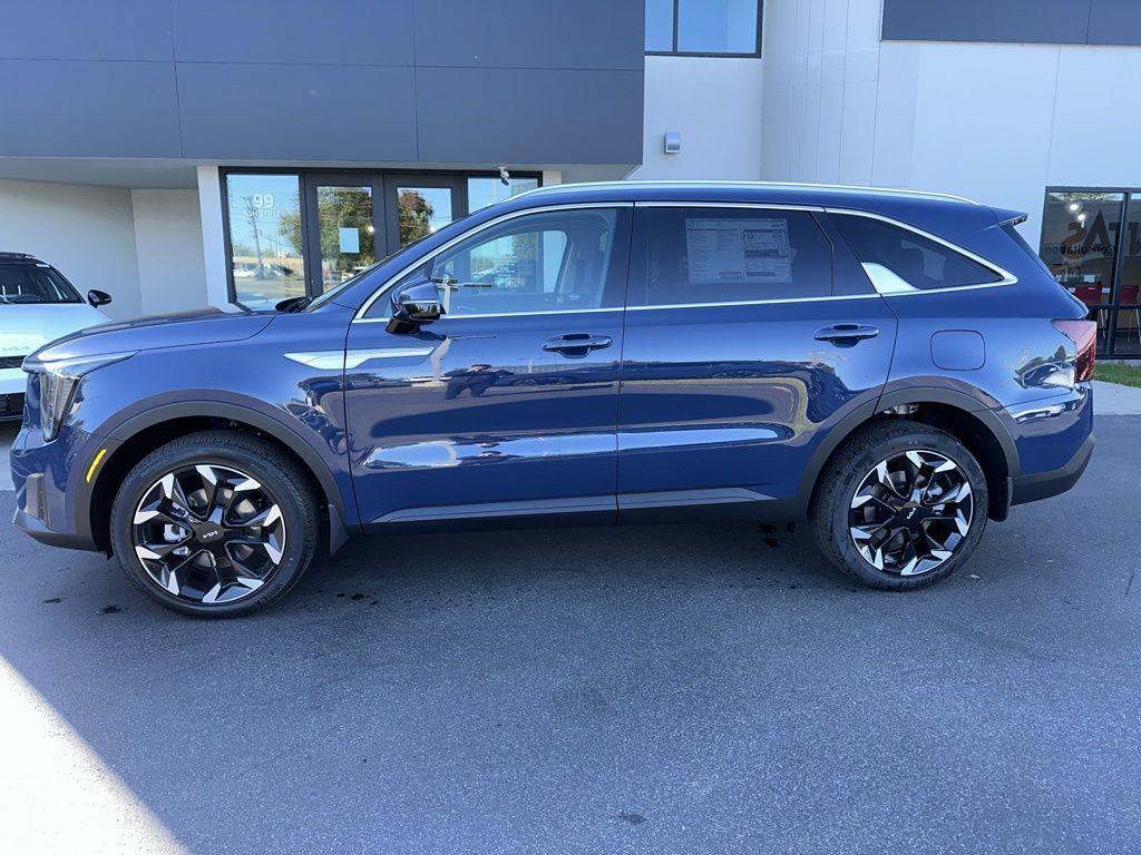 new 2026 Kia Sorento car, priced at $38,474