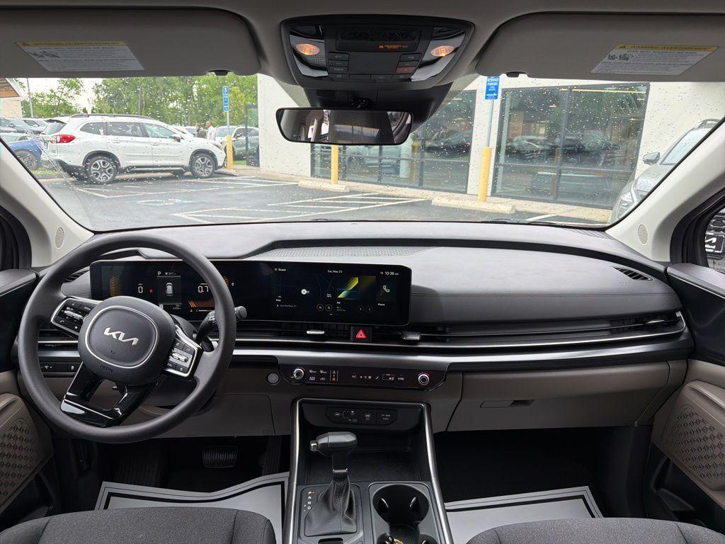 new 2025 Kia Carnival car, priced at $33,897