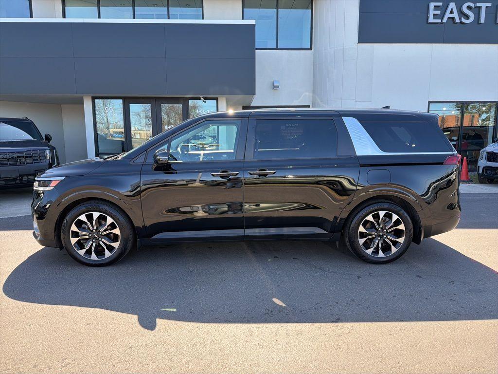used 2024 Kia Carnival car, priced at $33,479