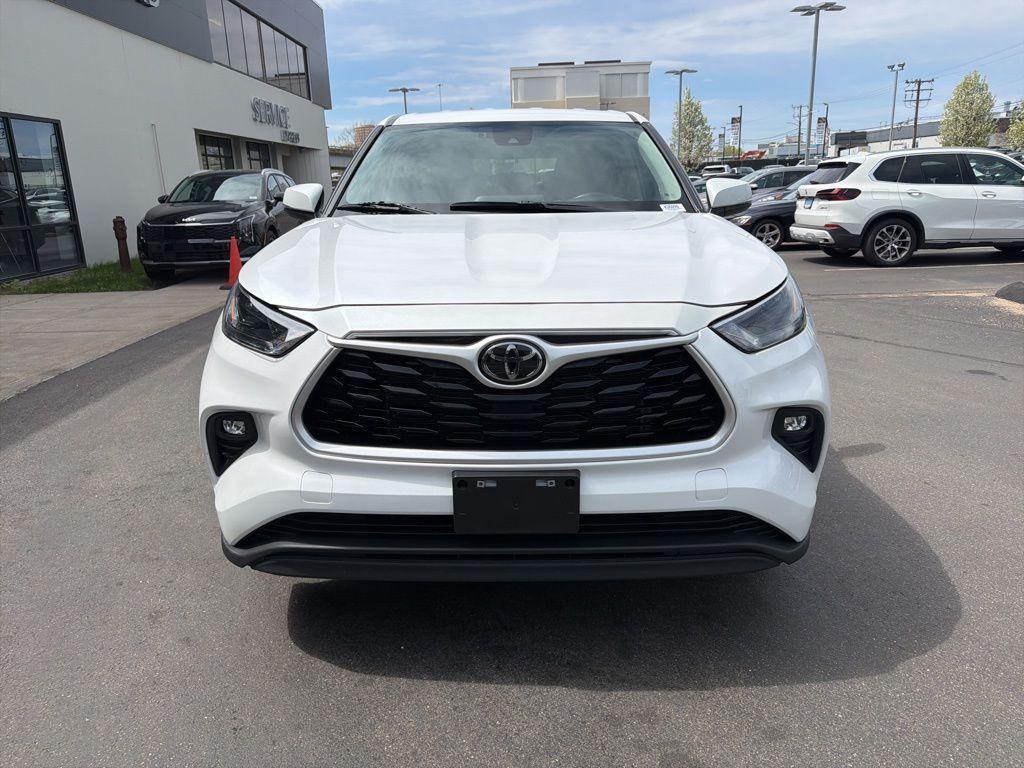 used 2024 Toyota Highlander car, priced at $38,372