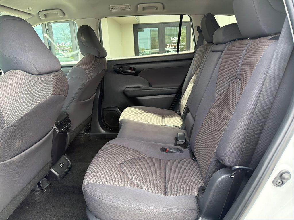 used 2024 Toyota Highlander car, priced at $38,372