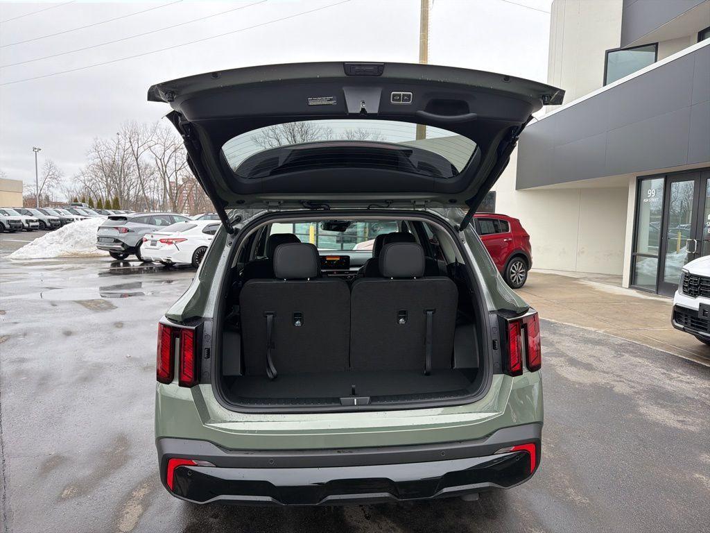 new 2026 Kia Sorento car, priced at $40,659