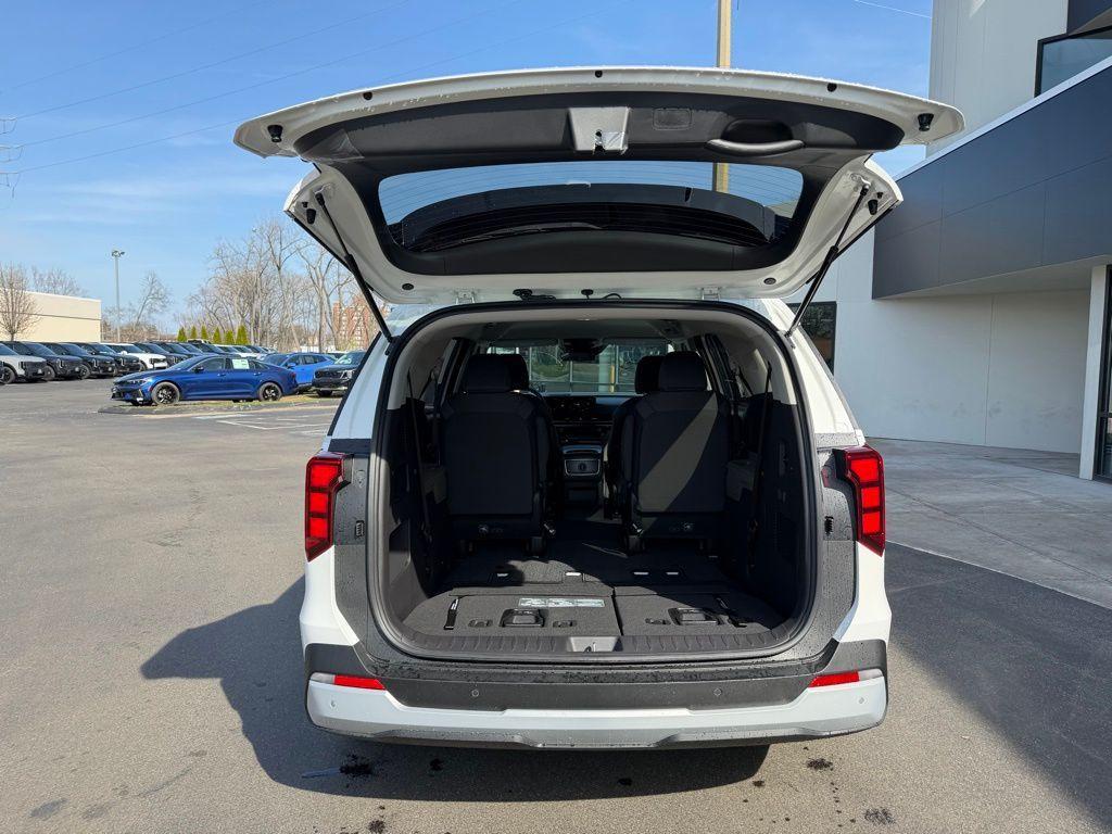 new 2026 Kia Carnival car, priced at $35,587