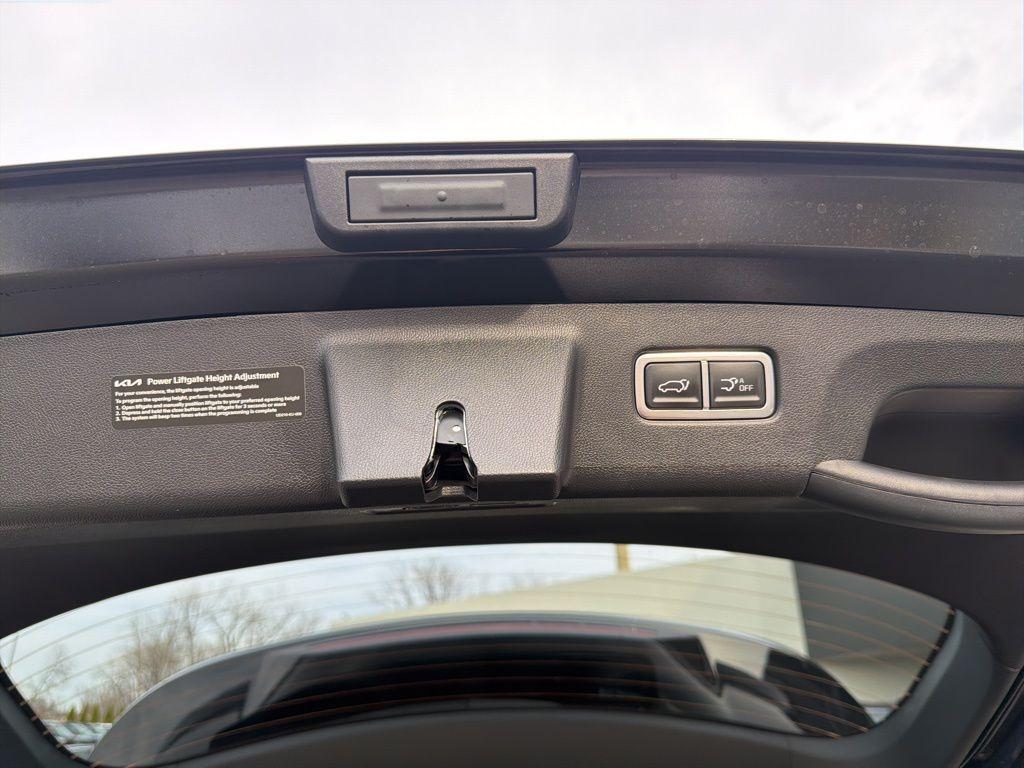 new 2026 Kia Sorento Hybrid car, priced at $38,572