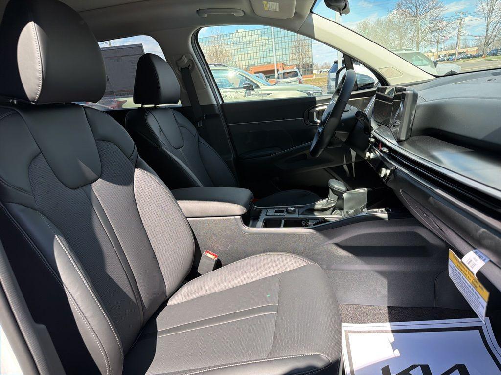 new 2026 Kia Sorento car, priced at $37,268