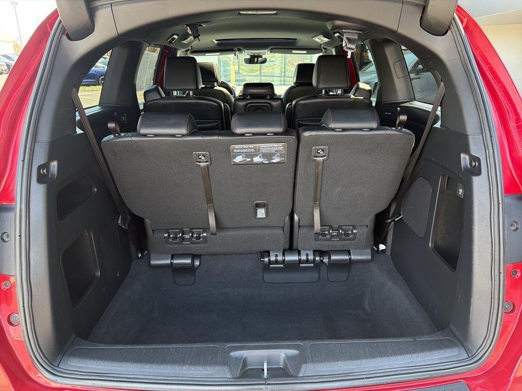 used 2025 Honda Odyssey car, priced at $35,908