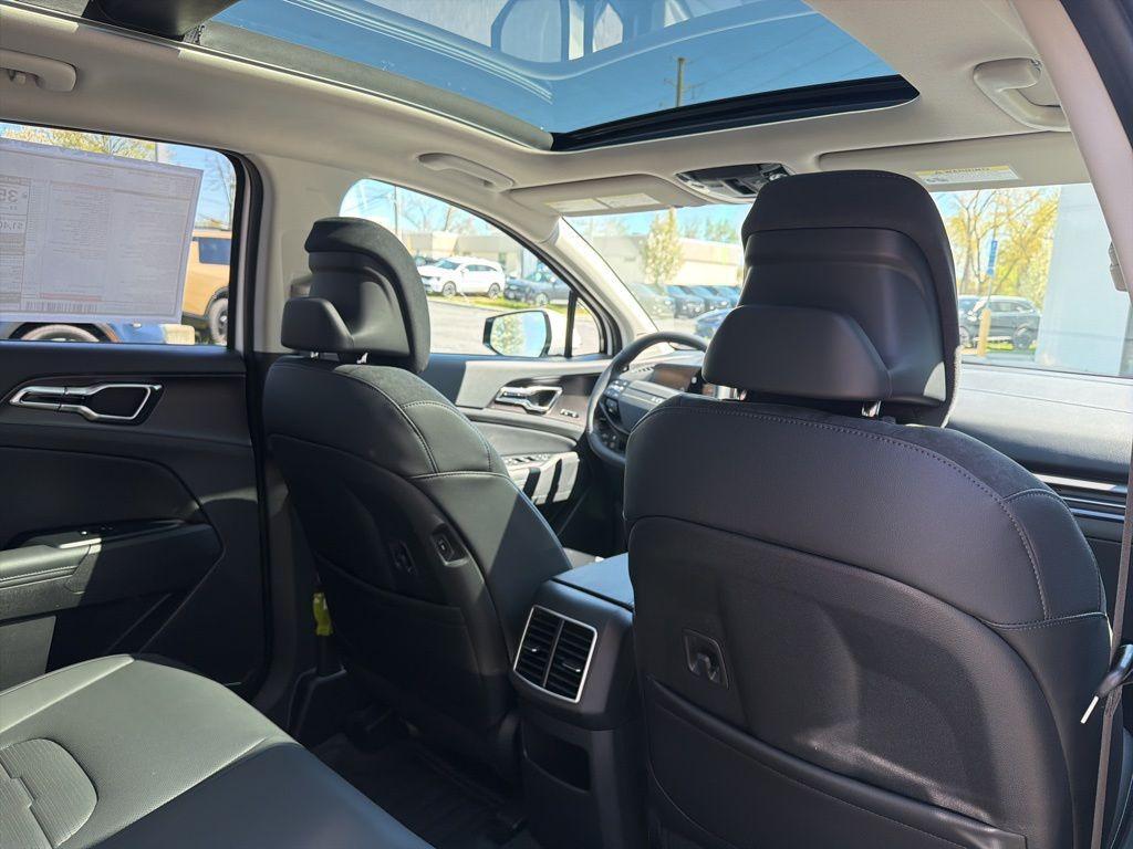 new 2026 Kia Sportage Hybrid car, priced at $39,944