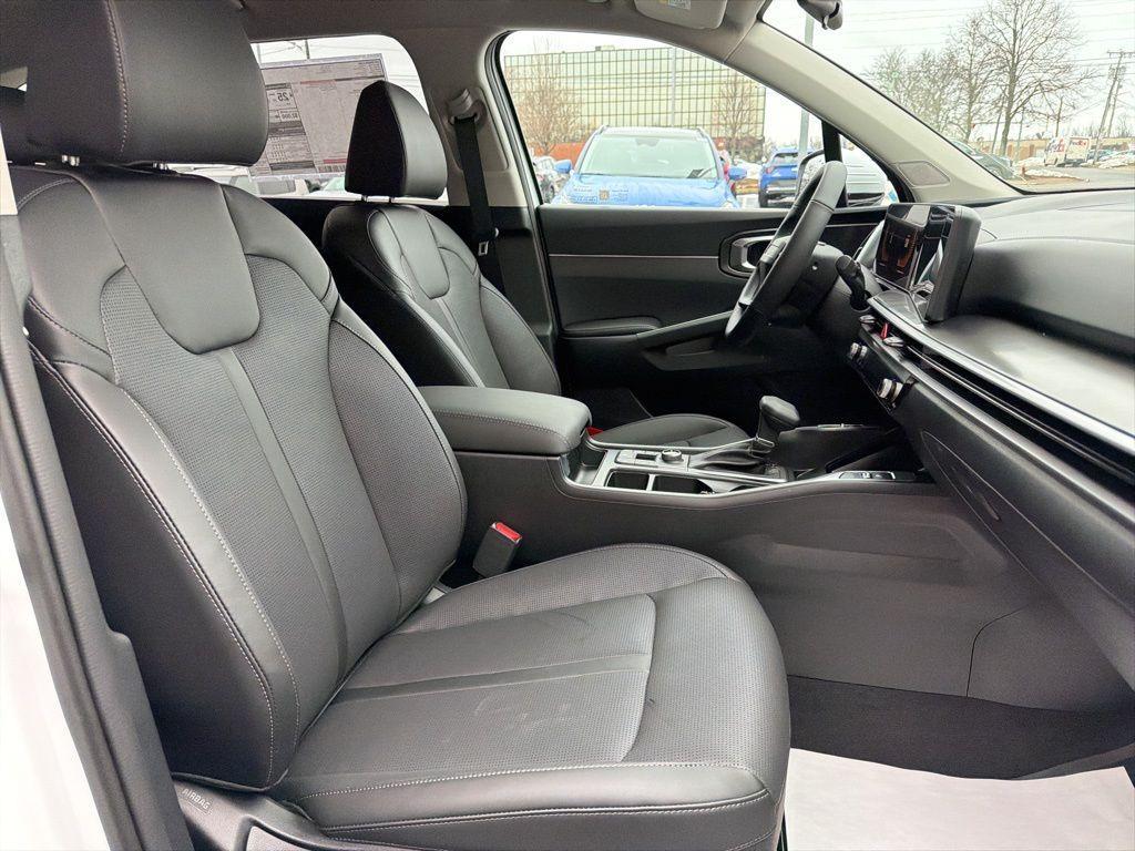 new 2026 Kia Sorento car, priced at $36,254