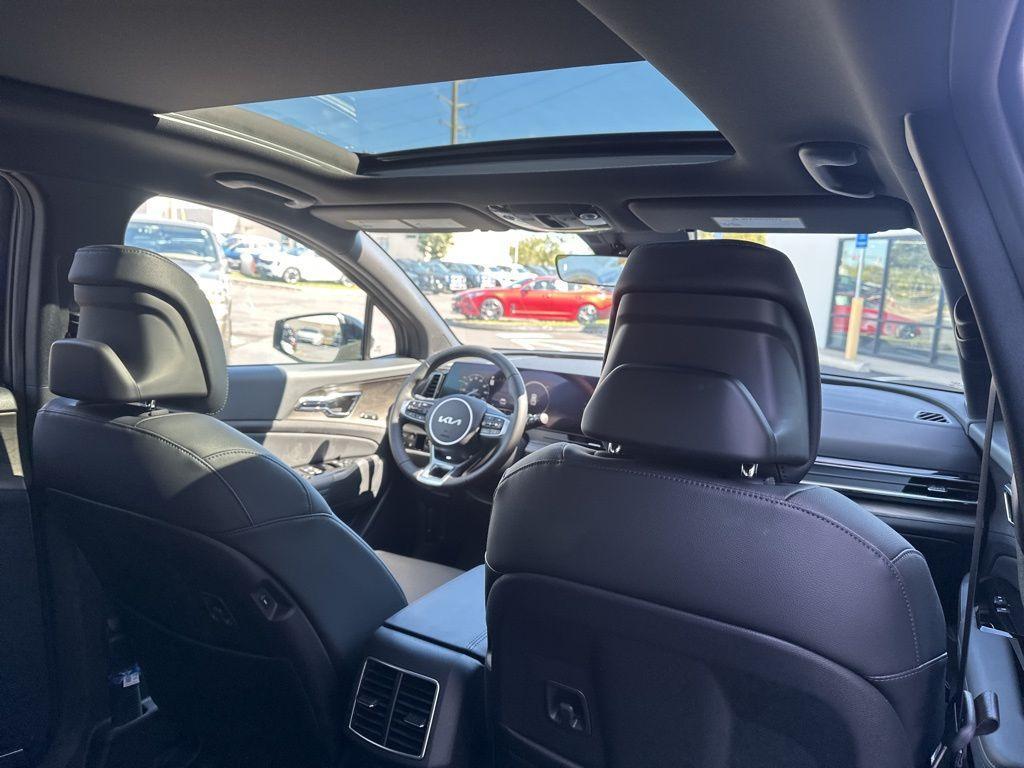new 2025 Kia Sportage Plug-In Hybrid car, priced at $45,775