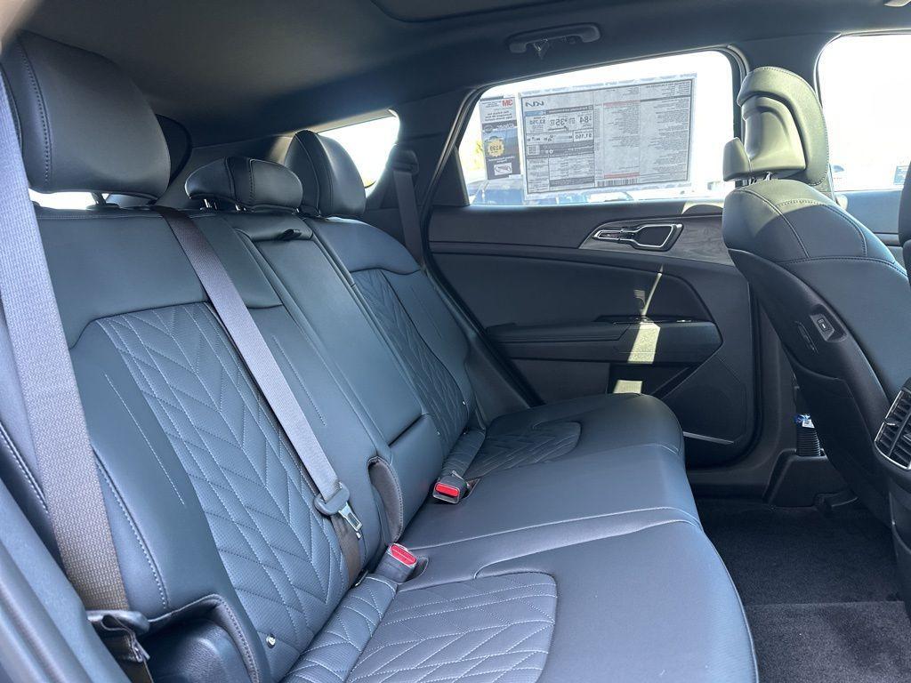 new 2025 Kia Sportage Plug-In Hybrid car, priced at $45,775