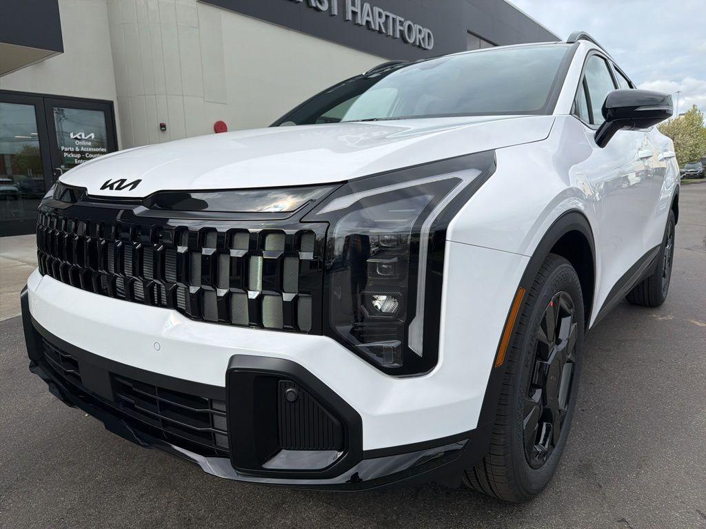 new 2026 Kia Sportage car, priced at $34,044