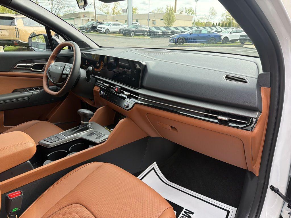 new 2026 Kia Sportage car, priced at $34,044
