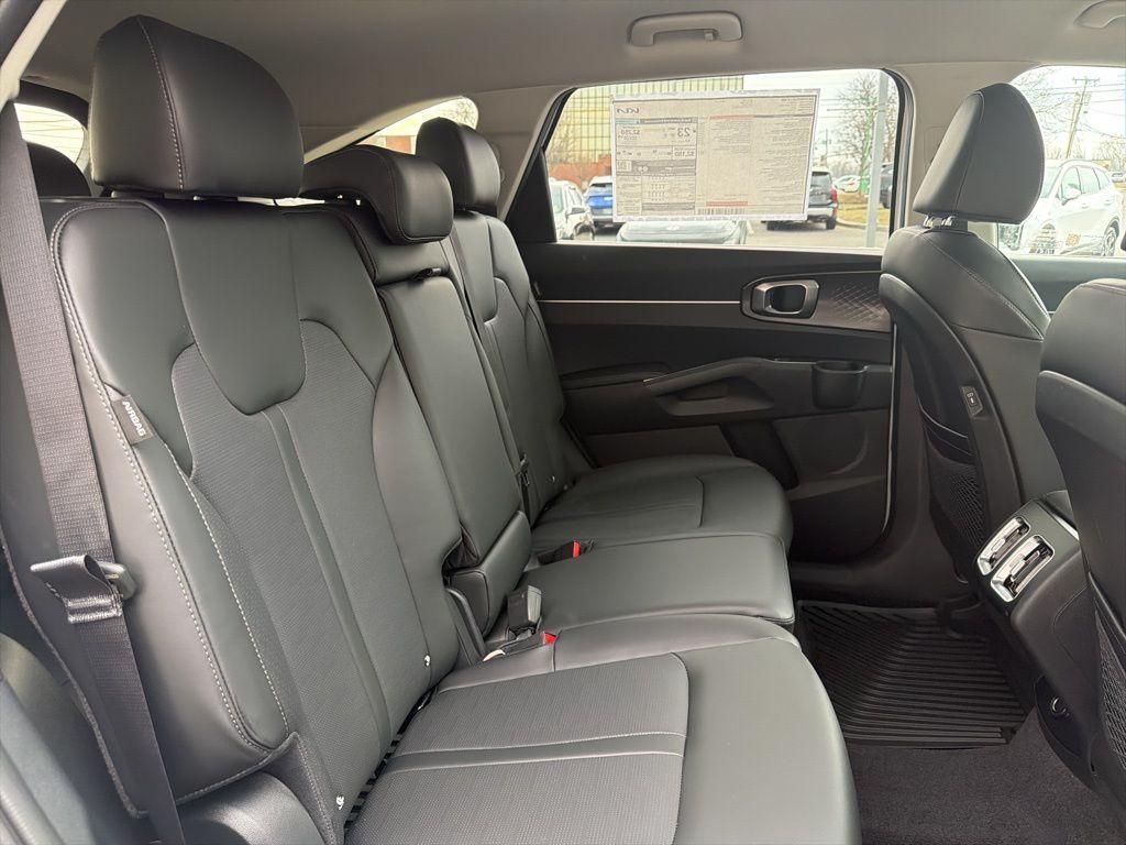 new 2026 Kia Sorento car, priced at $38,400