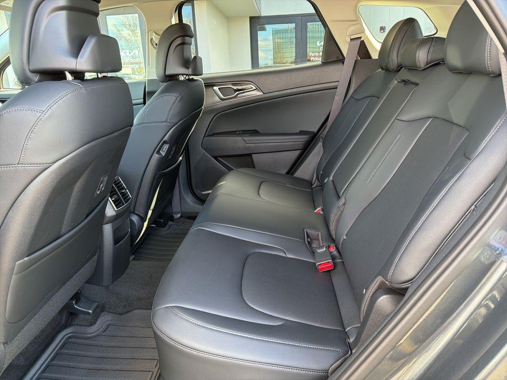 new 2026 Kia Sportage Hybrid car, priced at $33,117