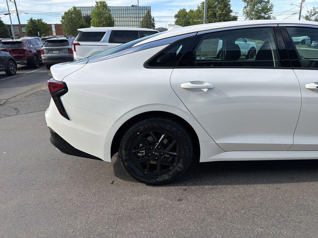 new 2026 Kia K5 car, priced at $28,489