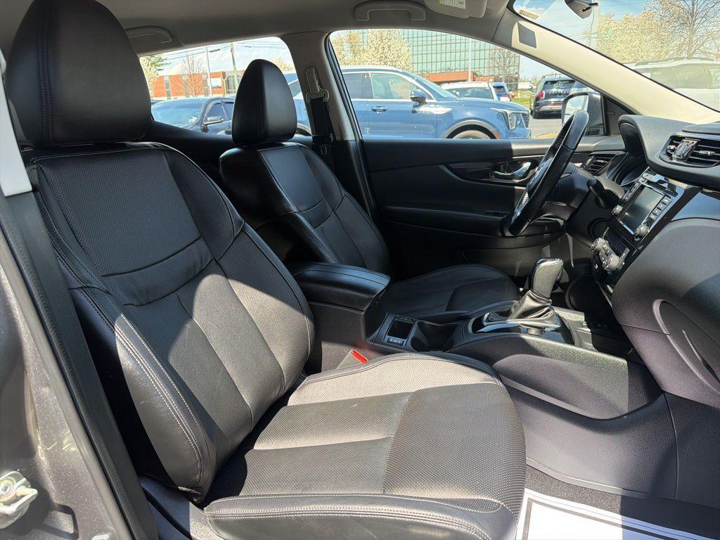 used 2022 Nissan Rogue Sport car, priced at $23,650
