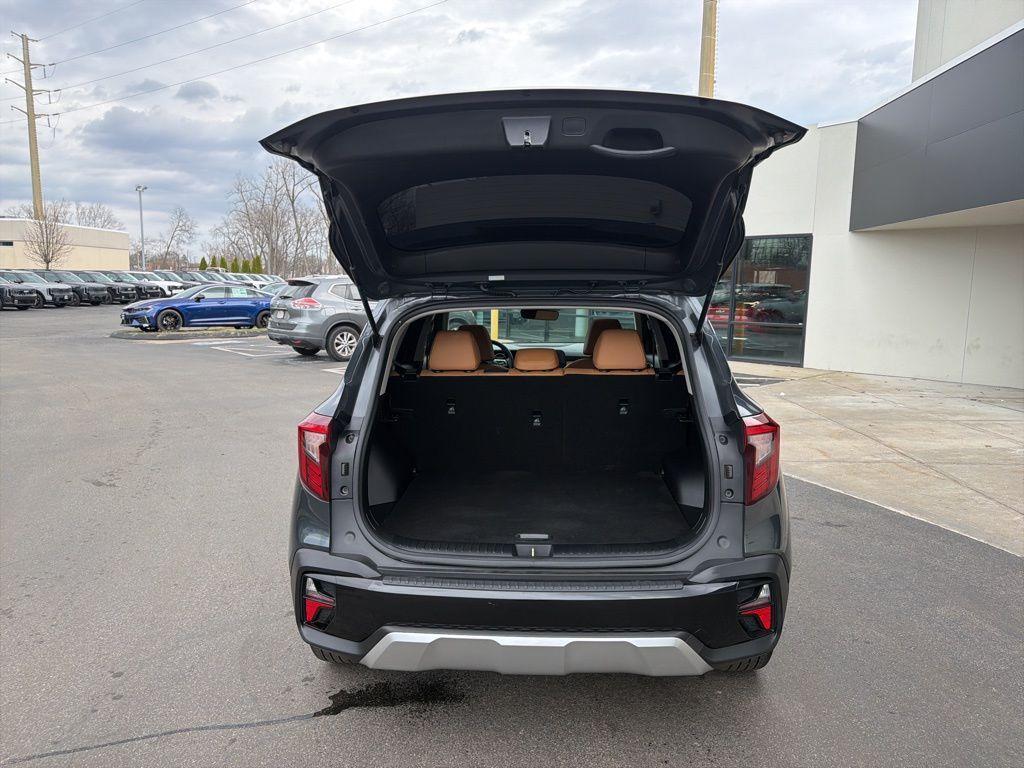 used 2024 Kia Seltos car, priced at $23,127