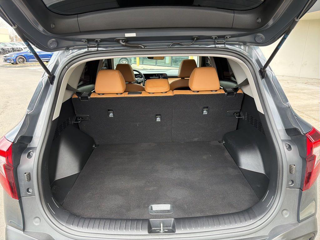 used 2024 Kia Seltos car, priced at $23,127