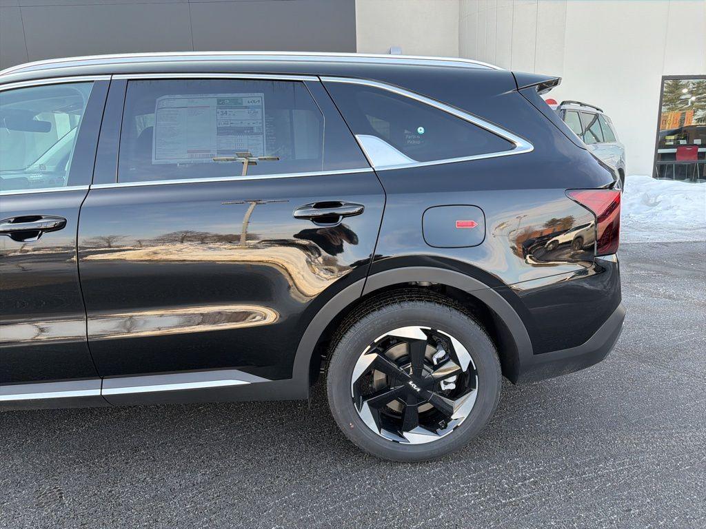 new 2026 Kia Sorento Hybrid car, priced at $40,068