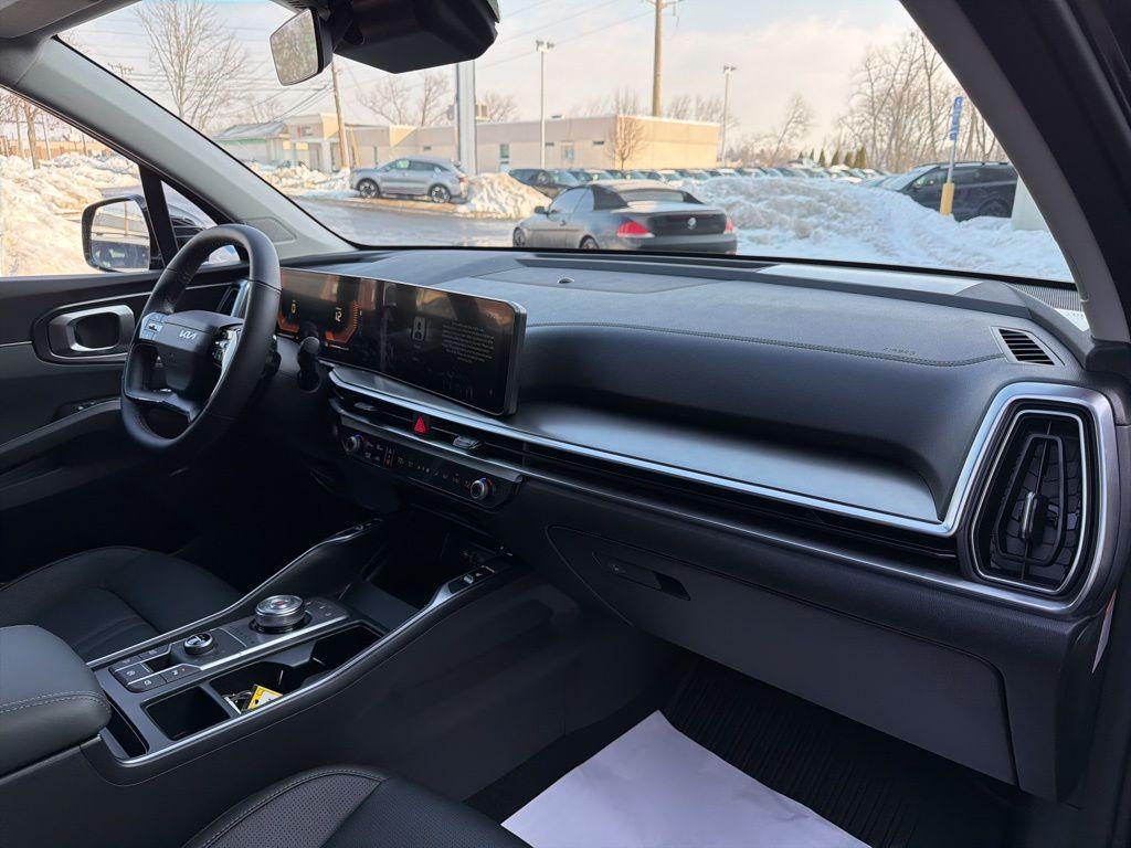 new 2026 Kia Sorento Hybrid car, priced at $40,068
