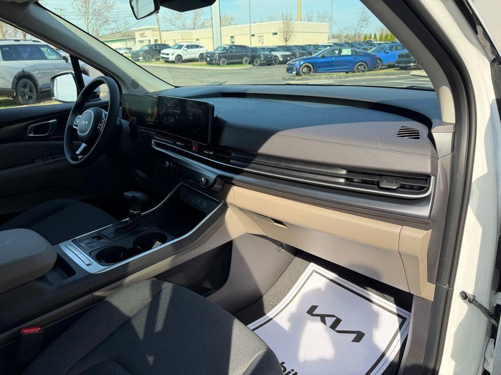 new 2026 Kia Carnival car, priced at $35,587