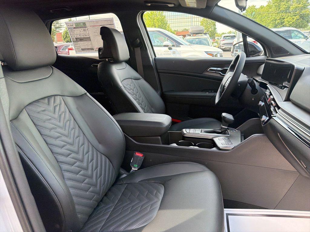 new 2026 Kia Sportage car, priced at $37,392