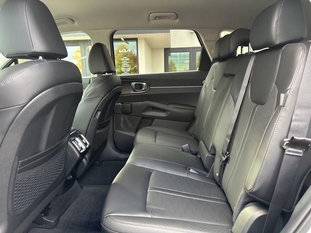 new 2026 Kia Sorento car, priced at $37,641