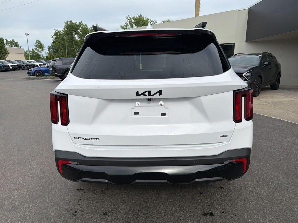 new 2026 Kia Sorento car, priced at $42,586