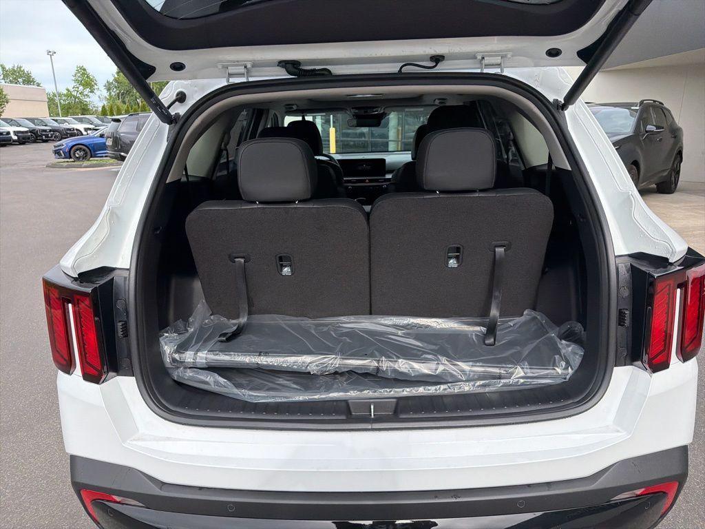 new 2026 Kia Sorento car, priced at $42,586