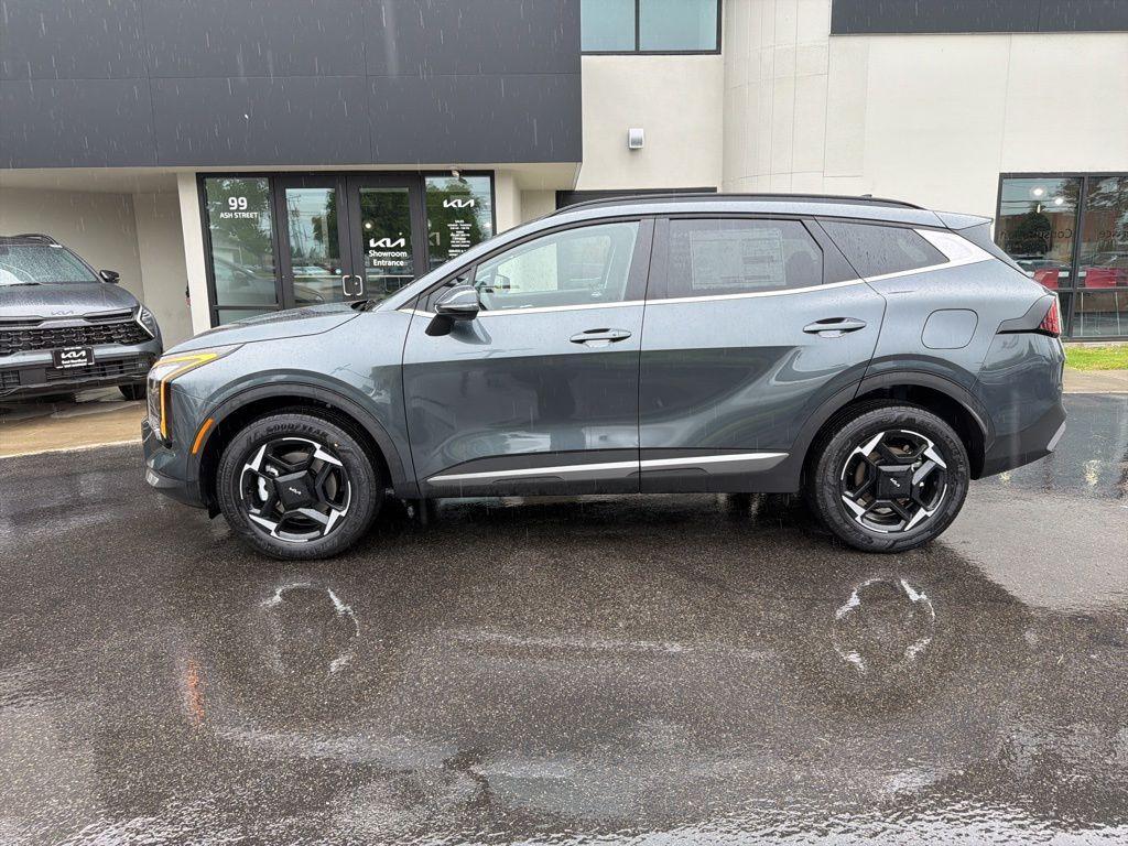 new 2026 Kia Sportage Hybrid car, priced at $34,240