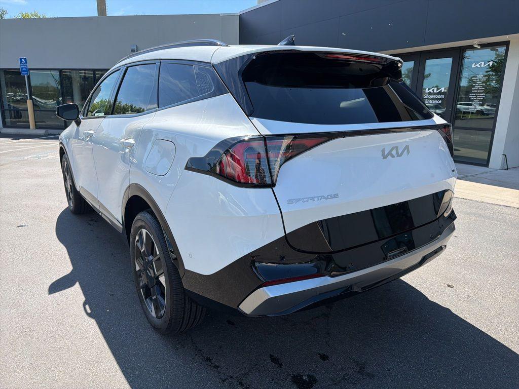 new 2026 Kia Sportage Hybrid car, priced at $40,842