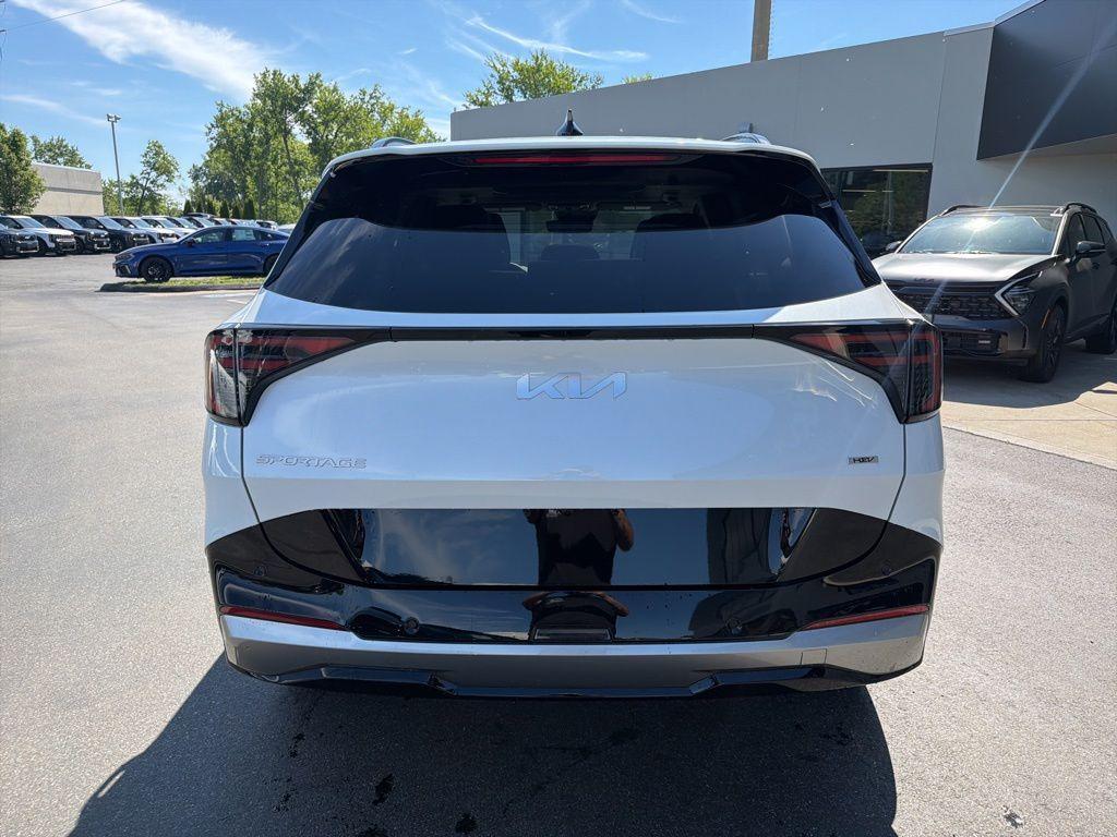new 2026 Kia Sportage Hybrid car, priced at $40,842