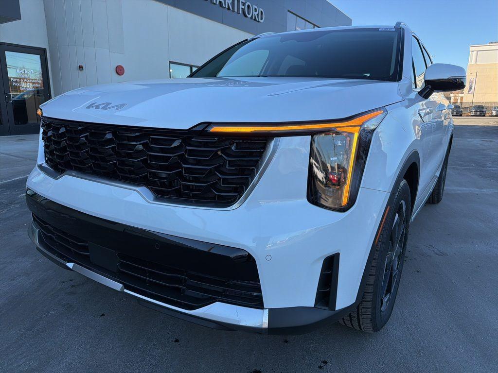new 2026 Kia Sorento Plug-In Hybrid car, priced at $45,640