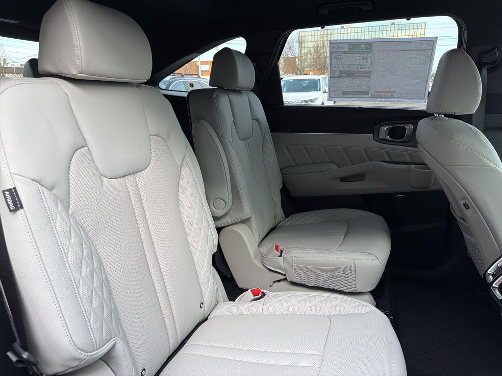 new 2026 Kia Sorento Hybrid car, priced at $44,176