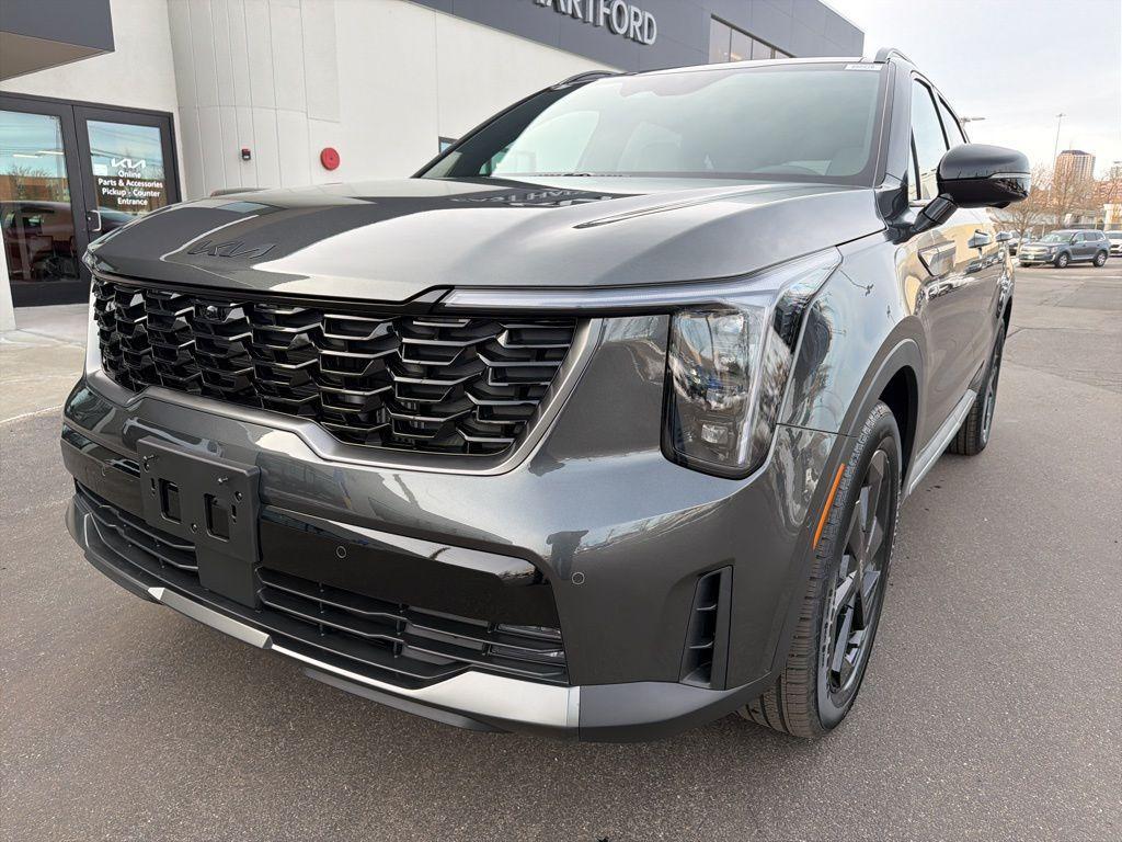 new 2026 Kia Sorento Hybrid car, priced at $44,176