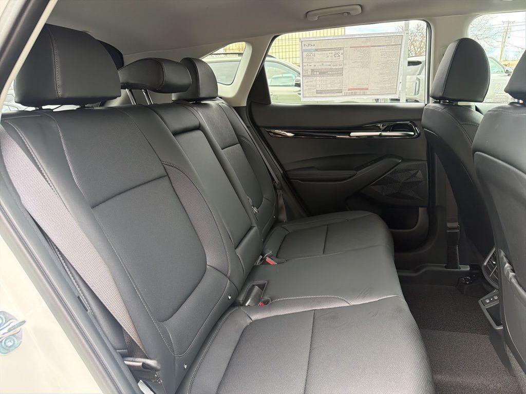 new 2026 Kia Seltos car, priced at $32,045