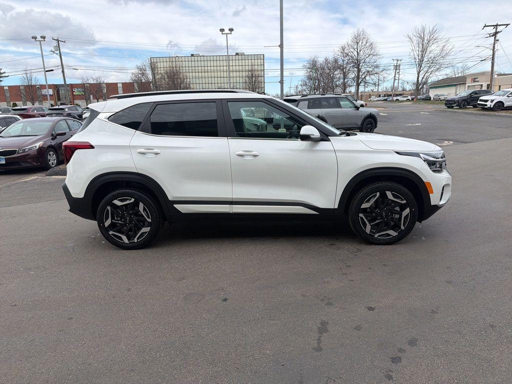 new 2026 Kia Seltos car, priced at $32,045