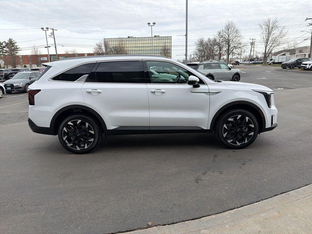 new 2026 Kia Sorento car, priced at $38,400