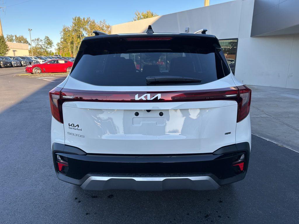 new 2026 Kia Seltos car, priced at $27,198