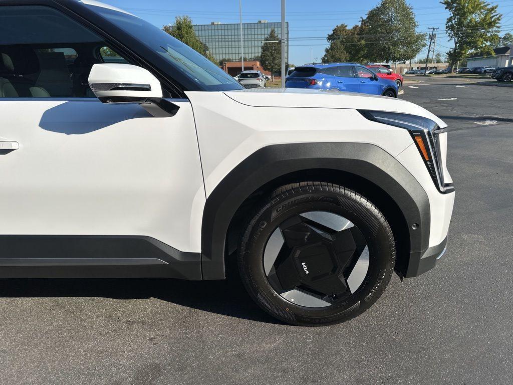 new 2026 Kia EV9 car, priced at $53,530