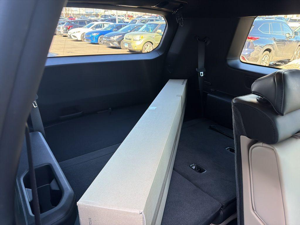 new 2027 Kia Telluride car, priced at $48,035