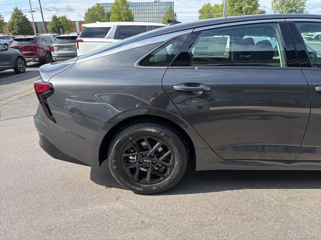 new 2026 Kia K5 car, priced at $28,004
