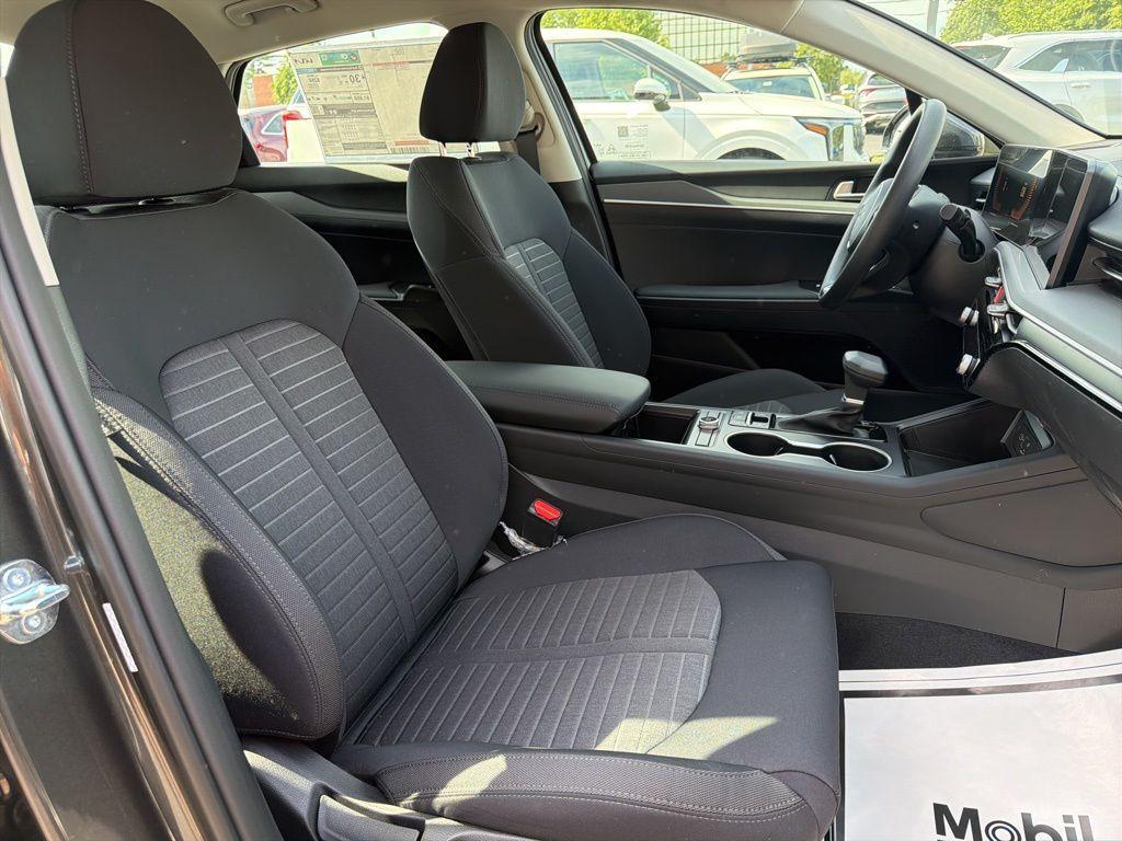 new 2026 Kia K5 car, priced at $28,004