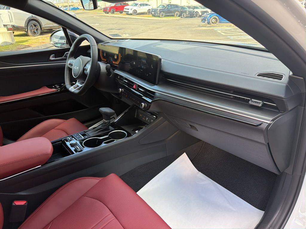 new 2026 Kia K5 car, priced at $30,121