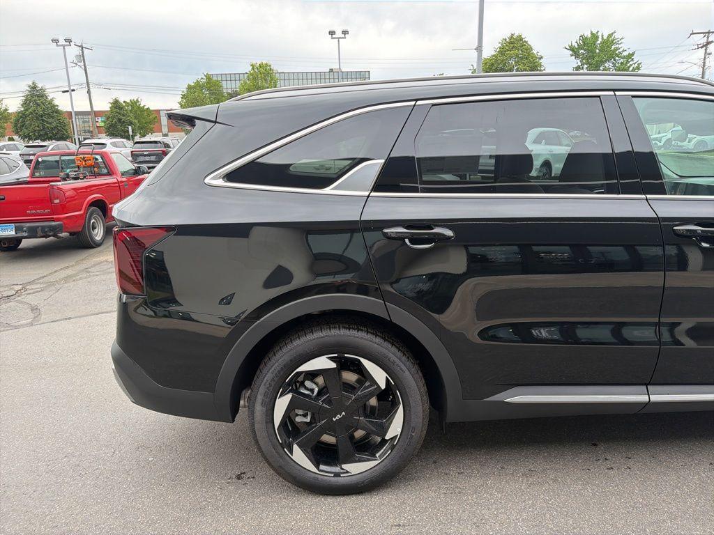 new 2026 Kia Sorento Hybrid car, priced at $41,235
