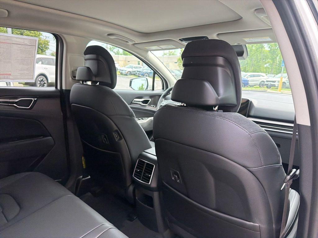 new 2026 Kia Sportage Hybrid car, priced at $40,842