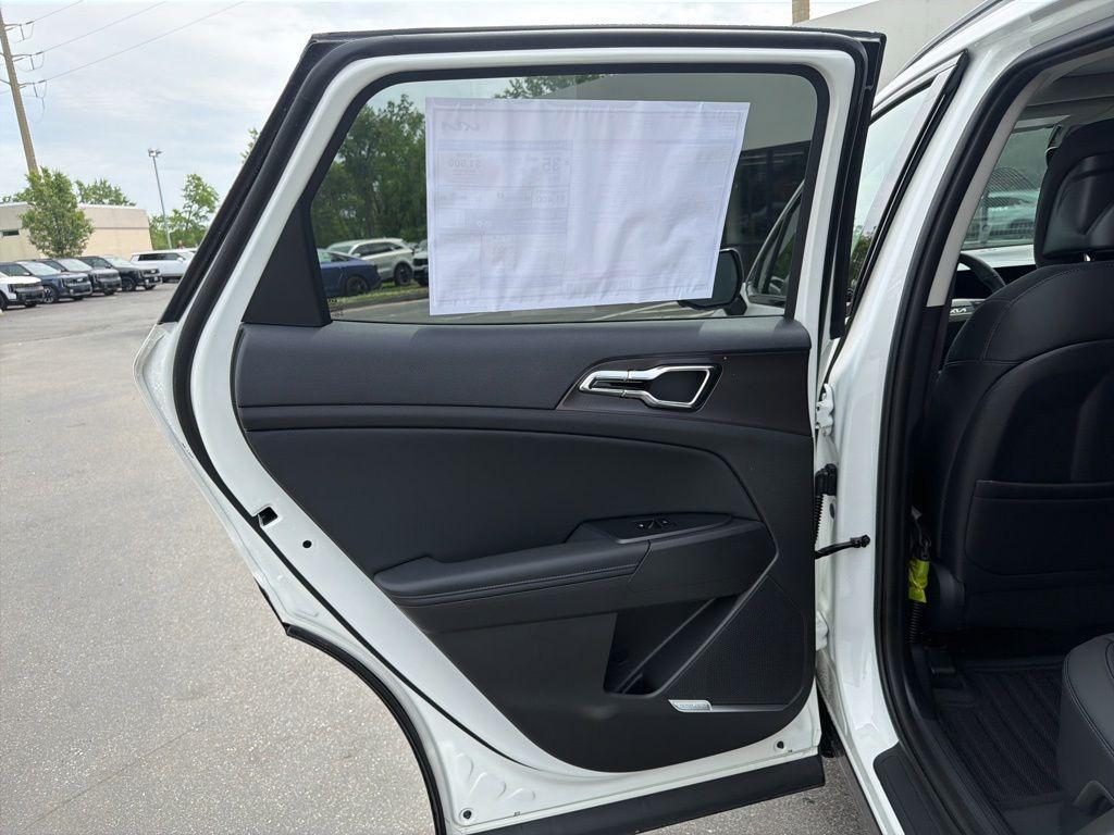 new 2026 Kia Sportage Hybrid car, priced at $40,842