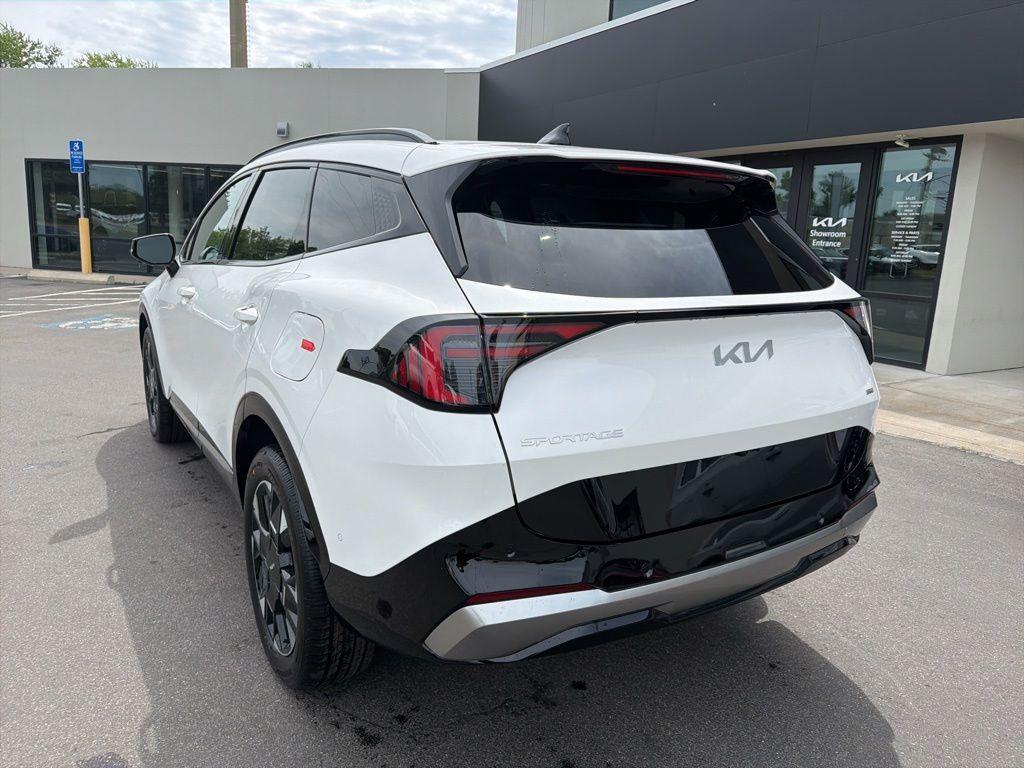 new 2026 Kia Sportage Hybrid car, priced at $40,842