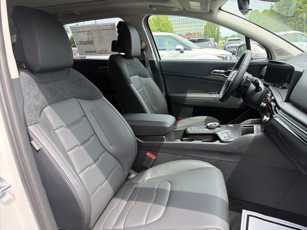 new 2026 Kia Sportage Hybrid car, priced at $40,842